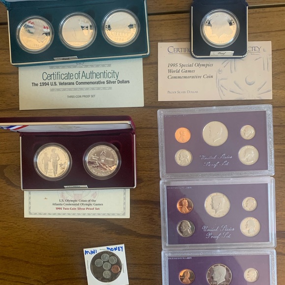 U.S MINT, PRESTIGE (multiple sets) SILVER COINS, COMMEMORATIVE Coin Collection!! - Picture 6 of 10
